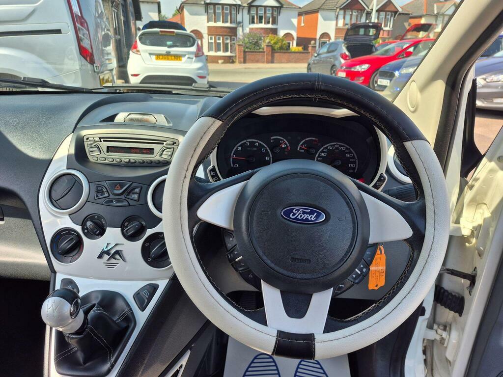Ford KA 1.2 Zetec Very Low Mileage And Pan Roof Red #10