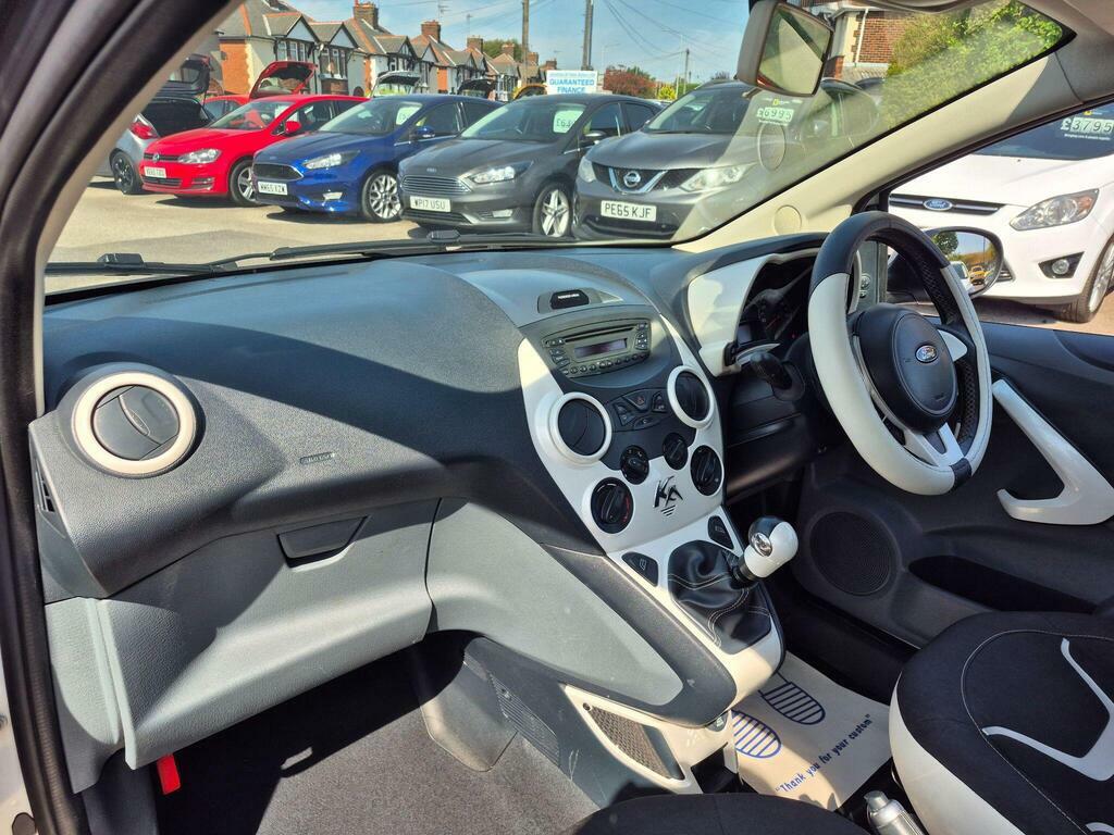 Ford KA 1.2 Zetec Very Low Mileage And Pan Roof Red #13
