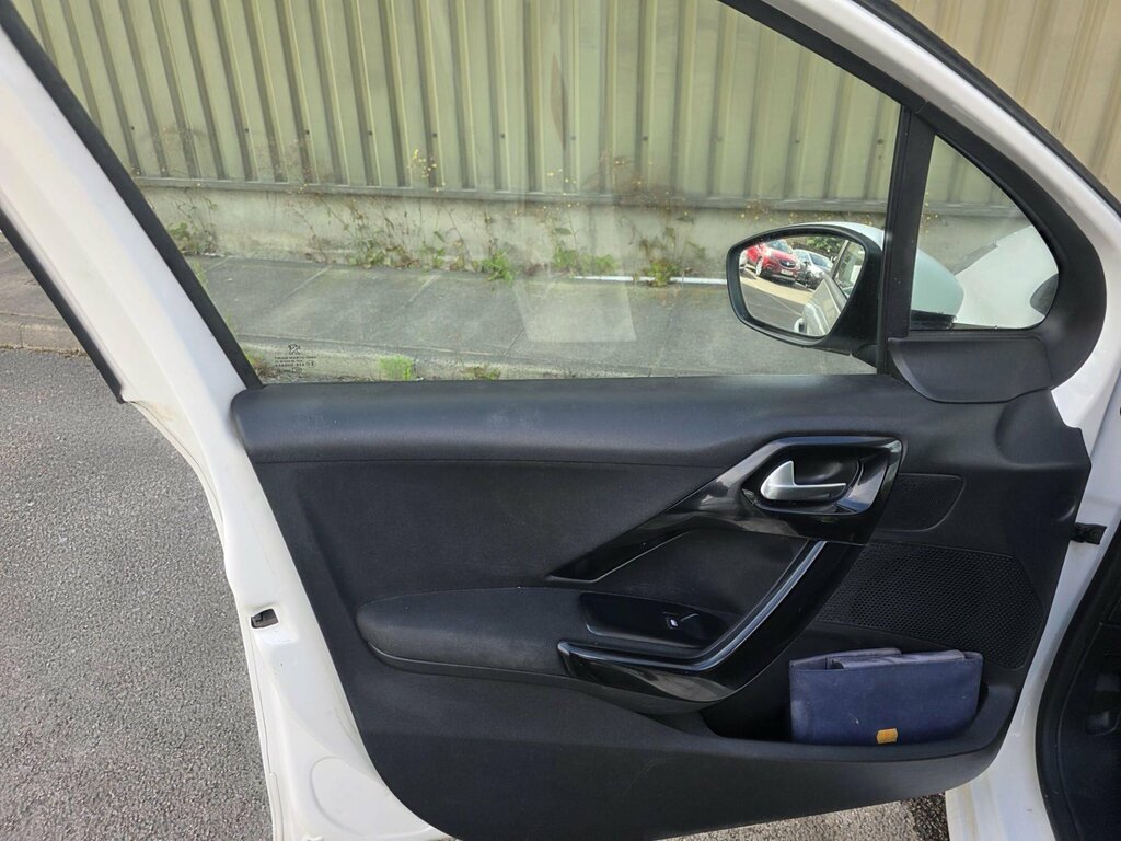 Peugeot 208 1.2 Puretech Active Euro 6 Blue #21