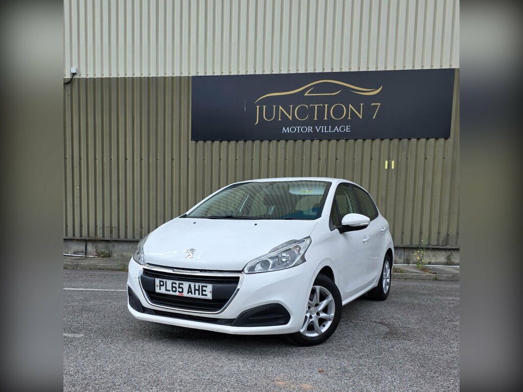 Peugeot 208 1.2 Puretech Active Euro 6 Blue #1