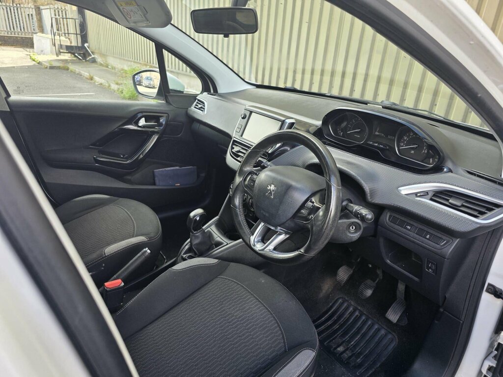 Peugeot 208 1.2 Puretech Active Euro 6 Blue #25