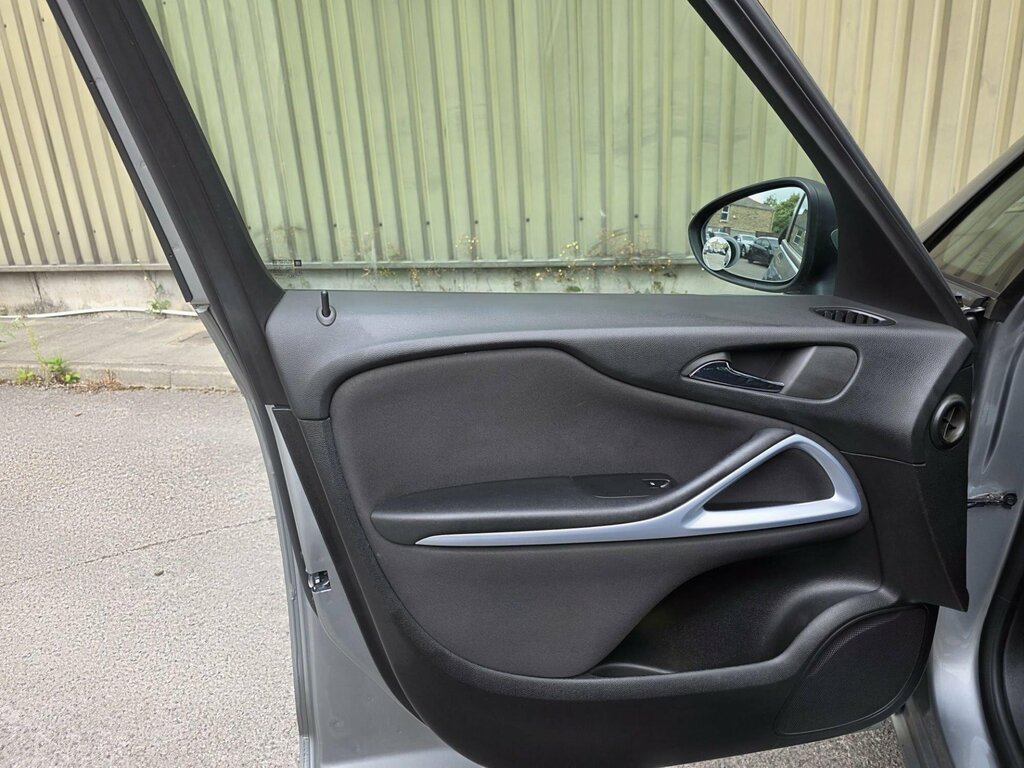 Vauxhall Zafira Tourer Tourer 2.0 Cdti Se Euro 5 Grey #25