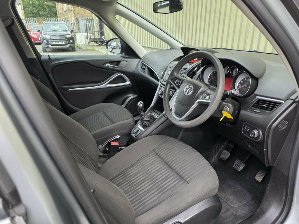 Vauxhall Zafira Tourer Tourer 2.0 Cdti Se Euro 5 Grey #29