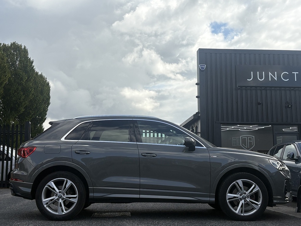 Audi Q3 Tfsi Cod S Line PE20ZGW Grey #6