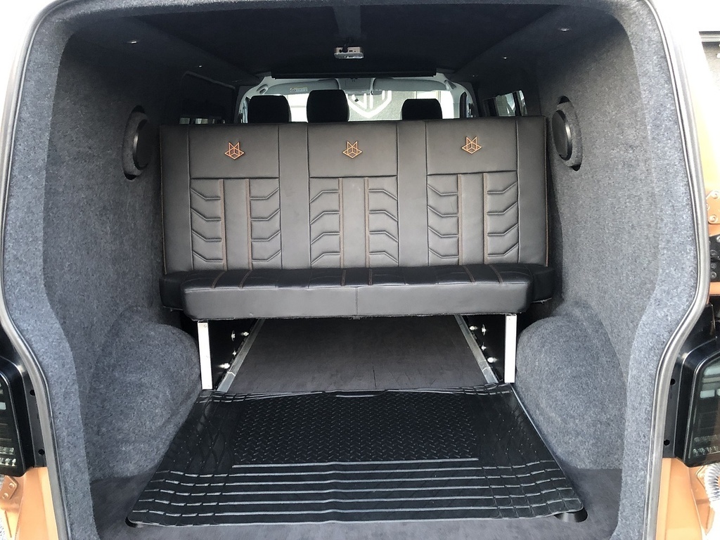Volkswagen Transporter T30 Panel Van Highline Lwb 150 Ps 2.0 Tdi 6Sp Manu Grey #69