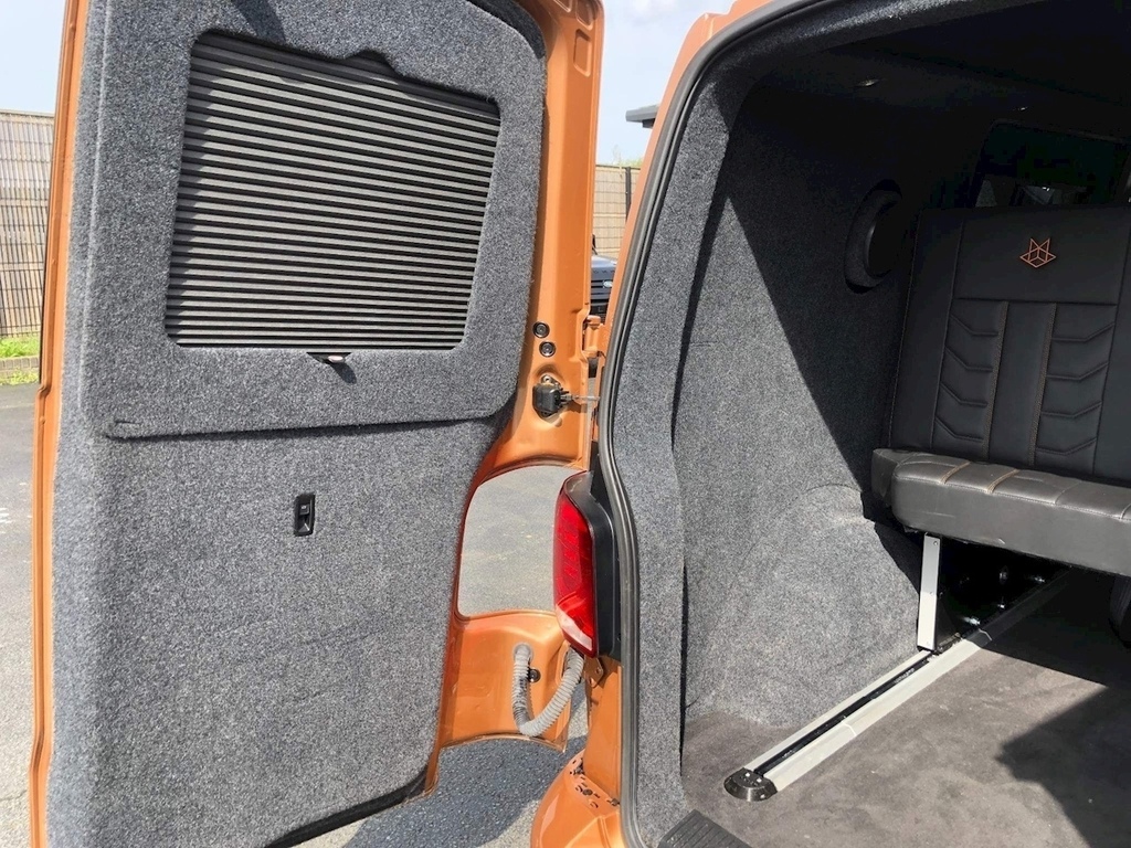 Volkswagen Transporter T30 Panel Van Highline Lwb 150 Ps 2.0 Tdi 6Sp Manu Grey #70