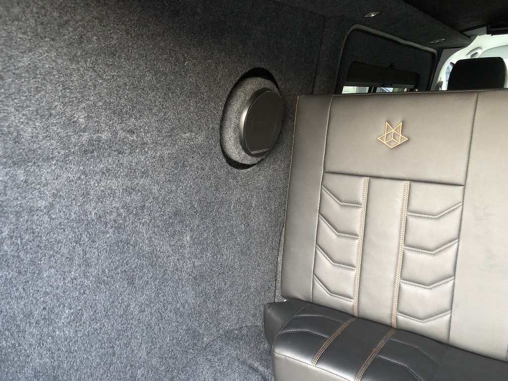 Volkswagen Transporter T30 Panel Van Highline Lwb 150 Ps 2.0 Tdi 6Sp Manu Grey #71