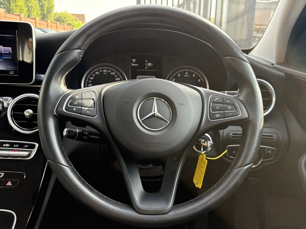 Mercedes-Benz C Class Saloon 2.1 C220 Bluetec Amg Line G-tronic Euro 6 Black #23