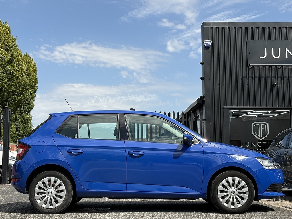 Skoda Fabia S Blue #5