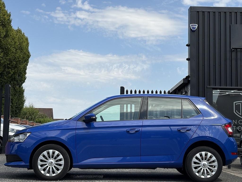 Skoda Fabia S Blue #4