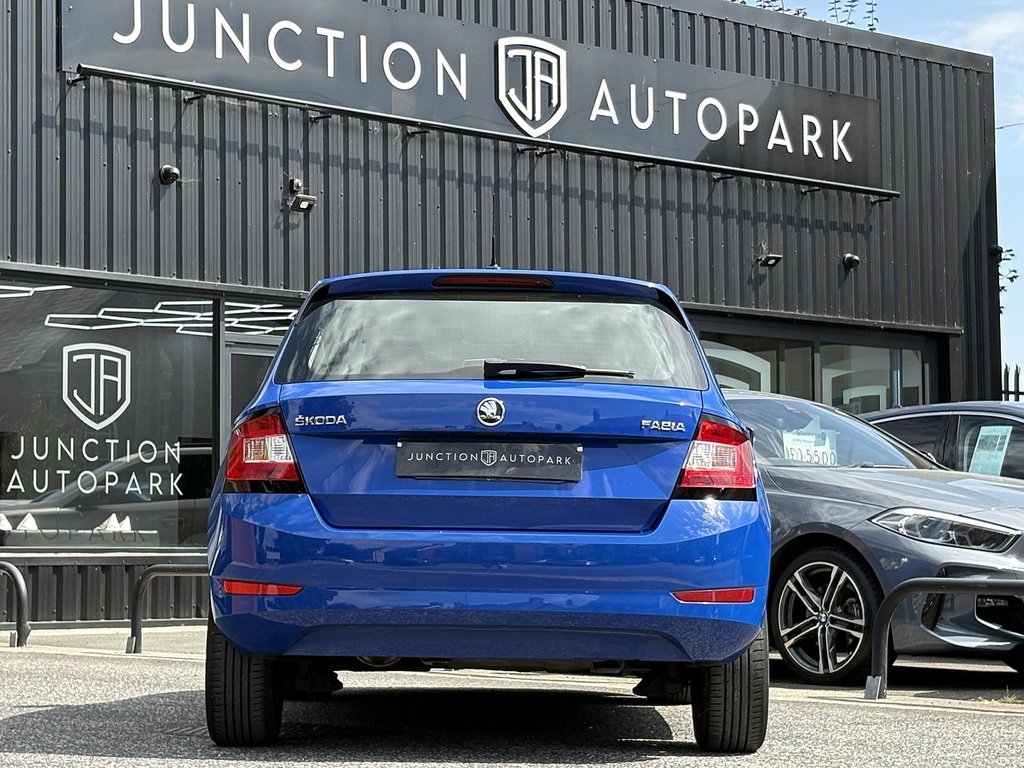 Skoda Fabia Skoda Estate 1.0 Tsi 110 Se Dsg Beige #7