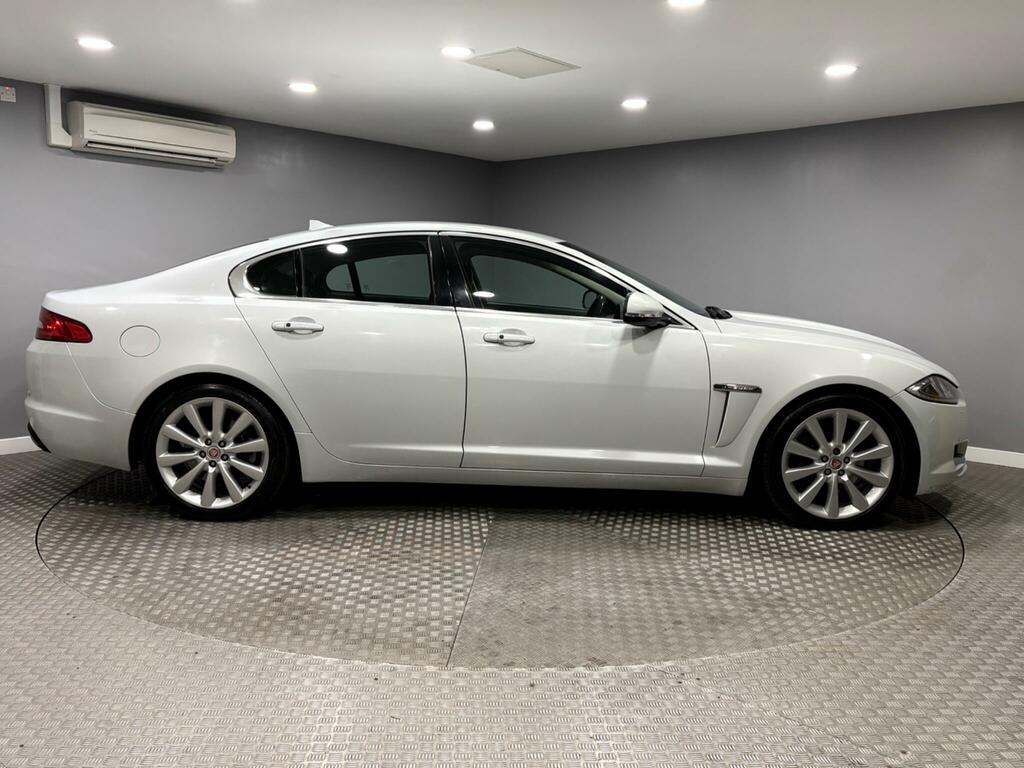 Jaguar XF 2.2D Portfolio Euro 5 Ss RK15HKH White #2