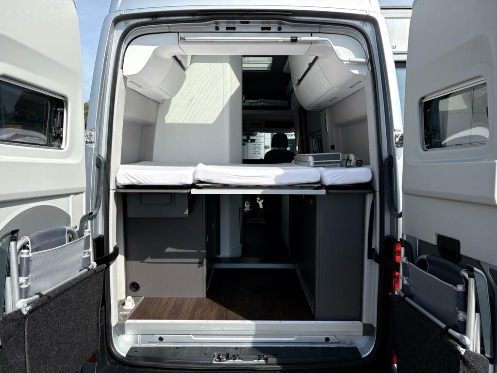 Volkswagen Grand California Mpv Grey #44