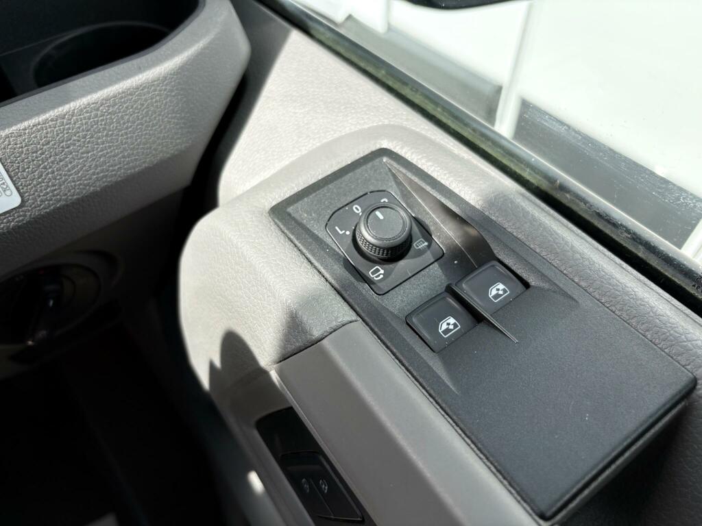 Volkswagen Grand California Mpv Grey #33
