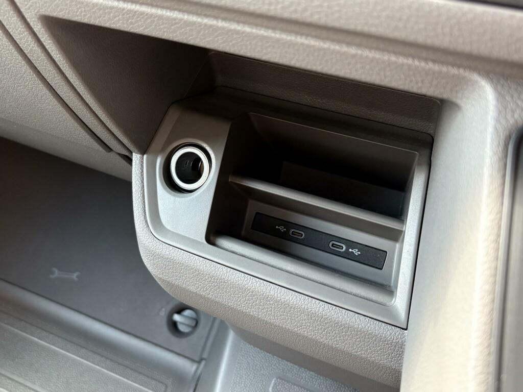 Volkswagen Grand California Mpv Grey #32