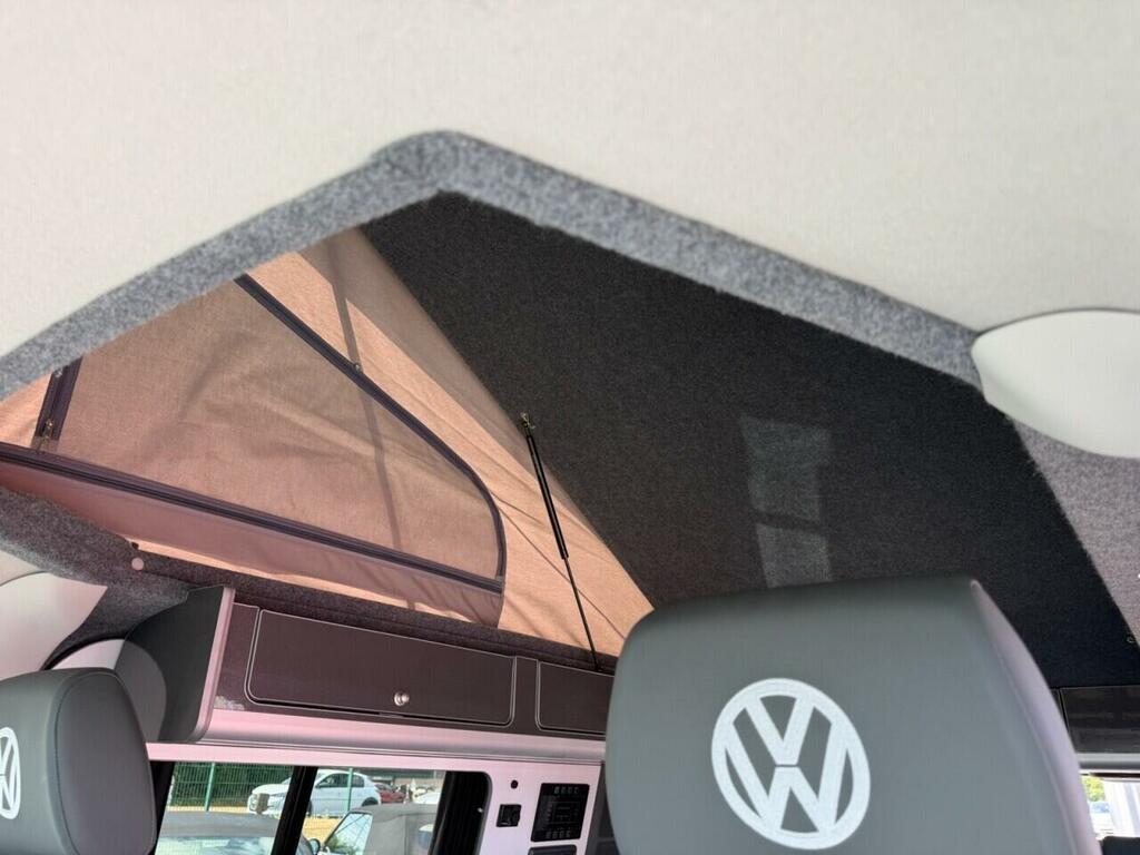 Volkswagen Transporter 2.0 Tdi 150 Highline Van Dsg White #20
