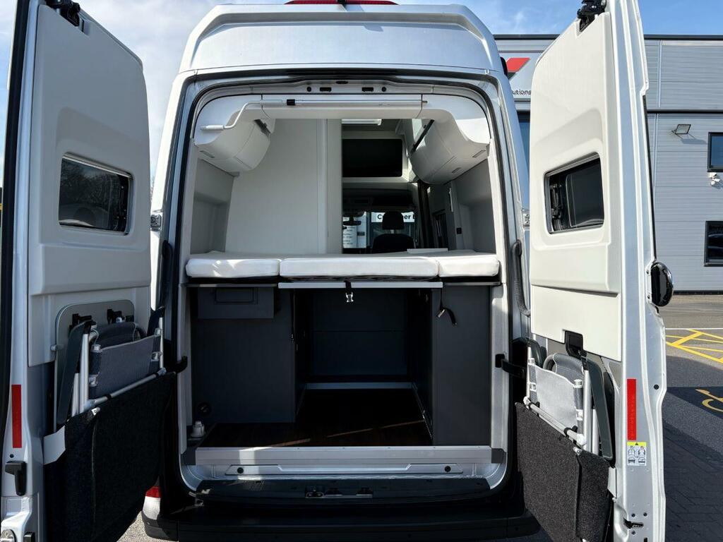 Volkswagen Grand California 4 Belt - 2 Berth Silver #5
