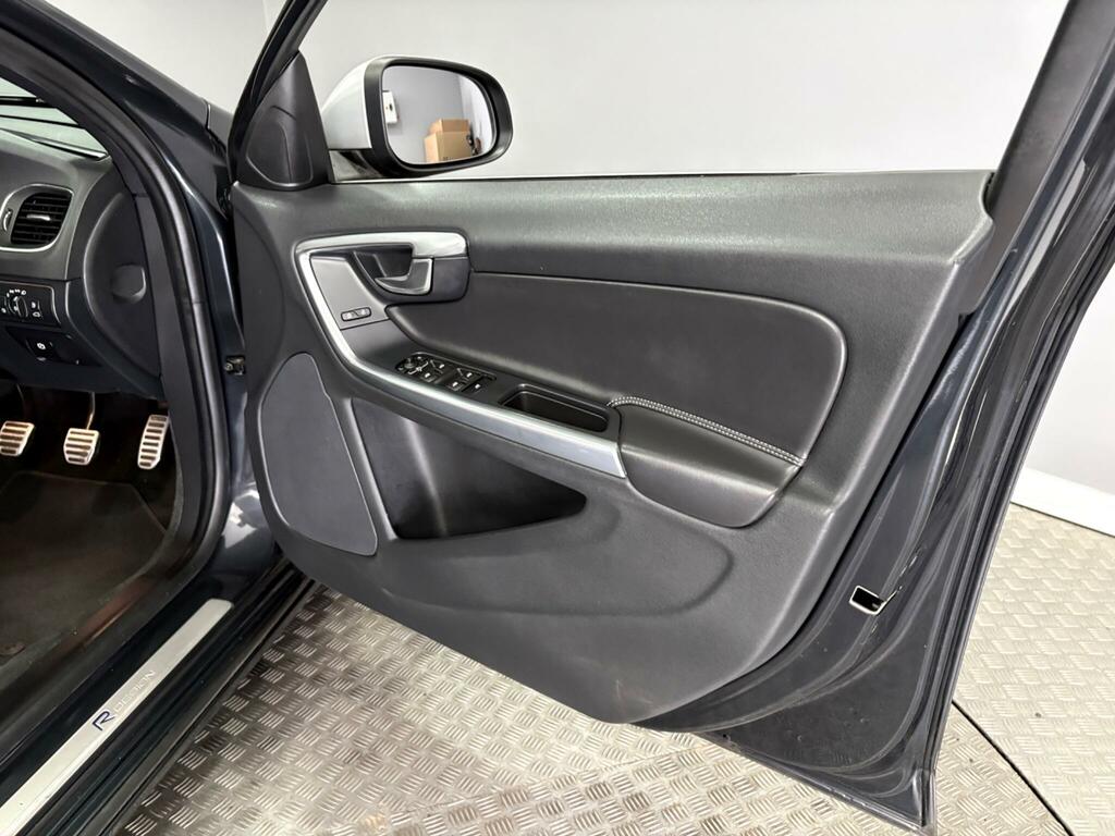 Volvo V60 1.6 D2 Se Lux Estate Euro 5 Ss Grey #32