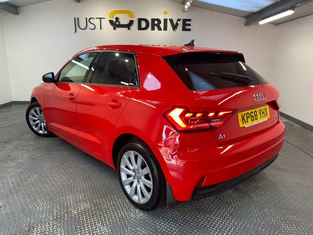 Audi A1 1L Sport Red #3