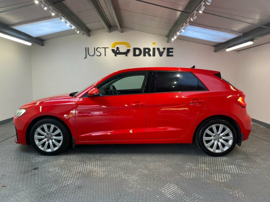 Audi A1 1L Sport Red #2