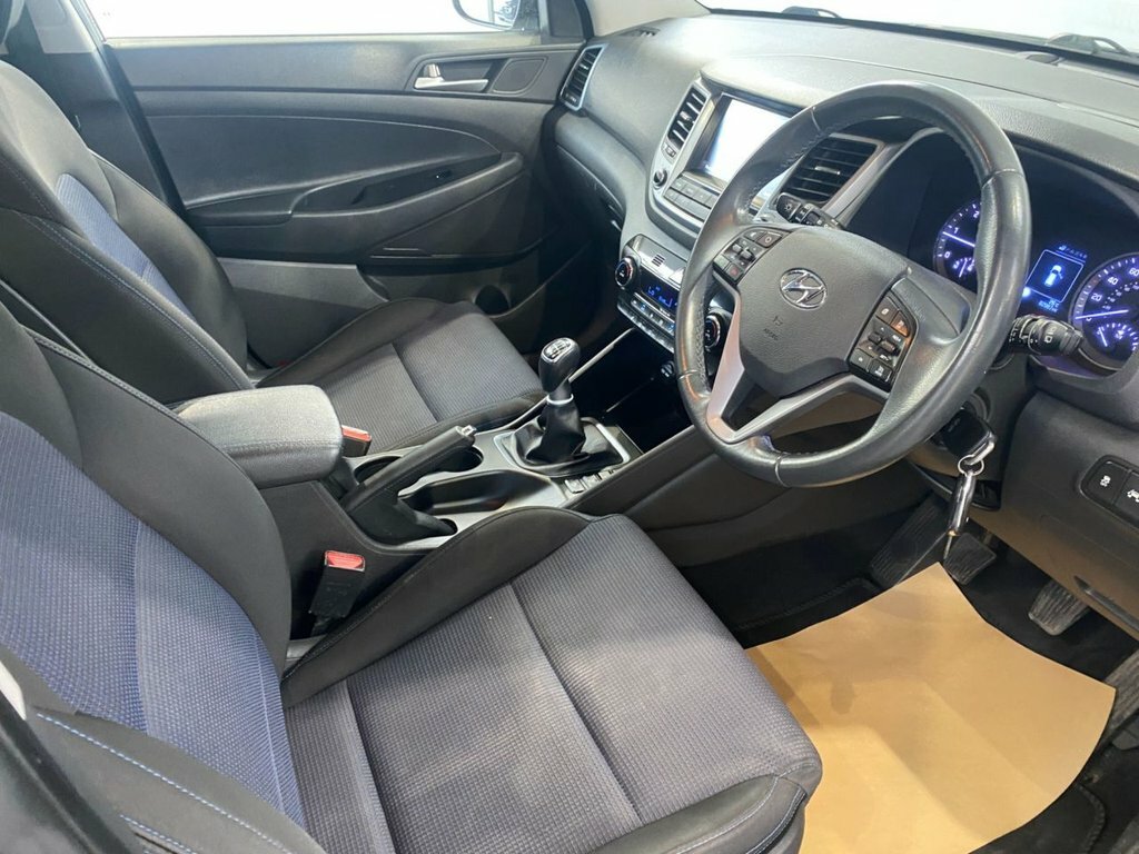 Hyundai Tucson Crdi Blue Drive Se Nav Black #11