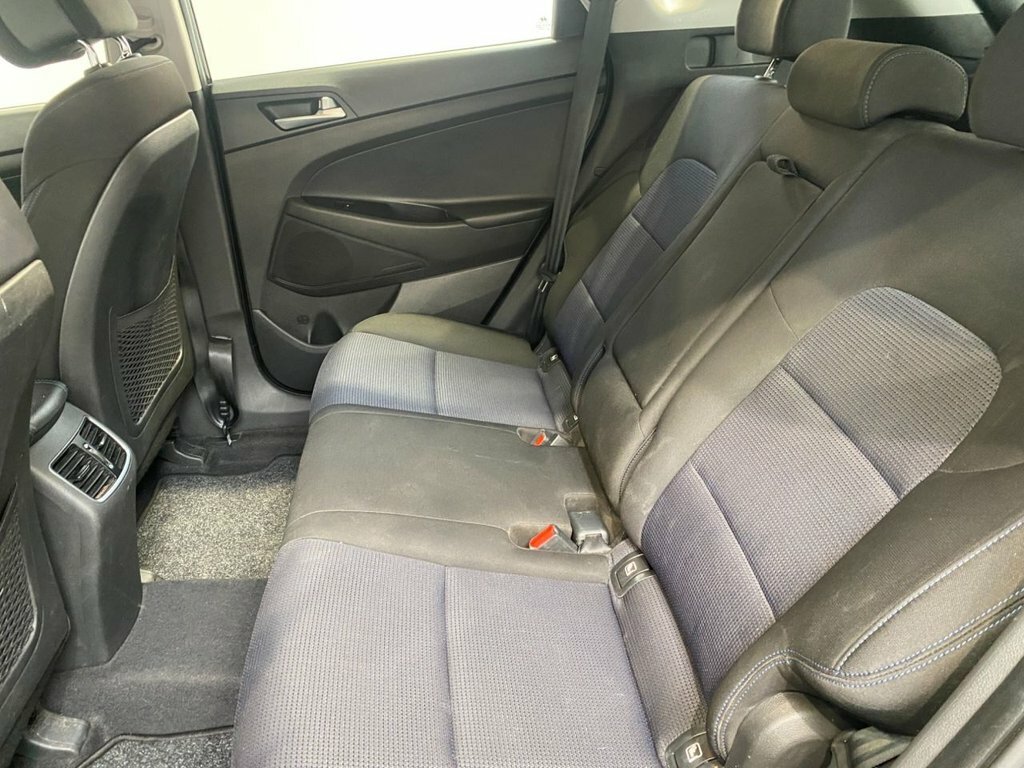 Hyundai Tucson Crdi Blue Drive Se Nav Black #25