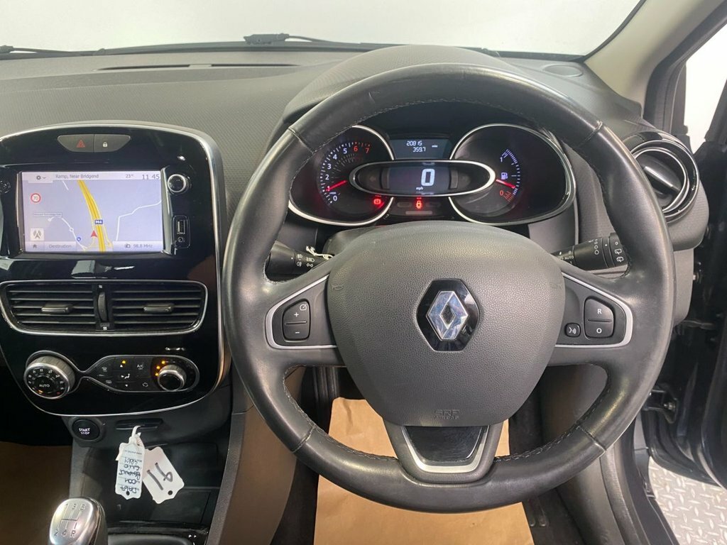 Renault Clio 0.9 Tce 90 Signature Nav Black #12