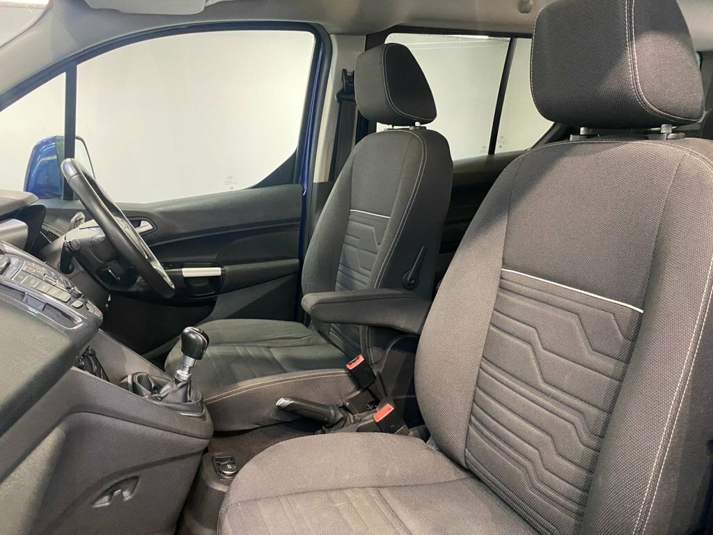 Ford Grand Tourneo Connect 2017 1.5 Tdci Titanium Mpv Powershift E Grey #25