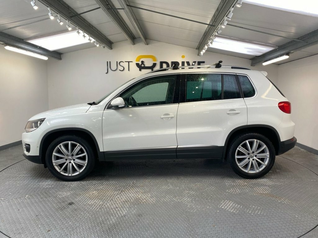 Volkswagen Tiguan 2L Match Edition White #2