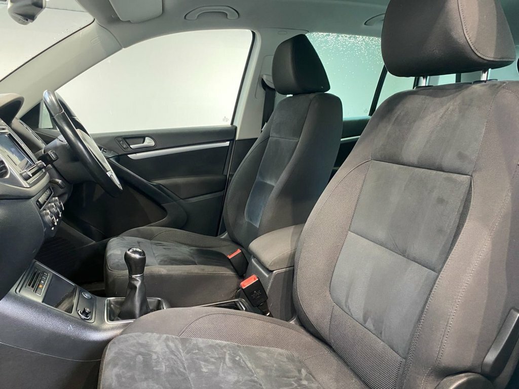 Volkswagen Tiguan Match Tdi Bluemotion Tech 4Motion Dsg Black #23