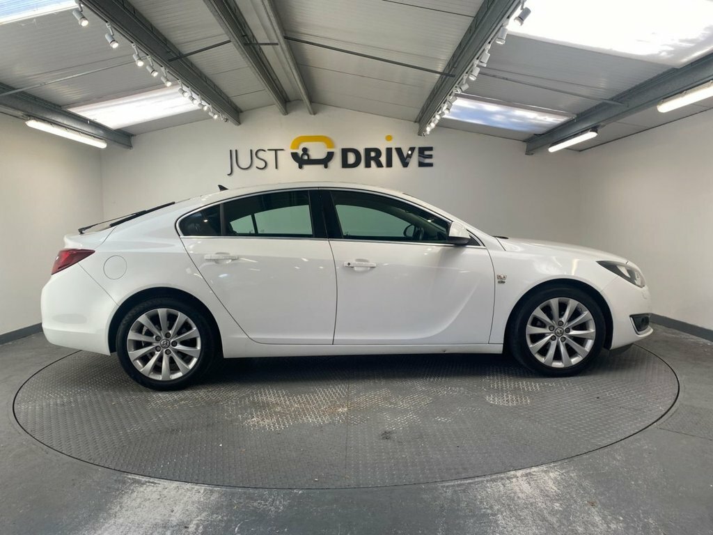 Vauxhall Insignia 2L Elite Nav White #6