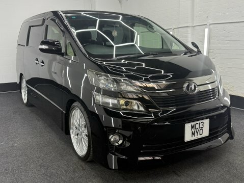 Toyota Vellfire 2.4 Z Golden Black