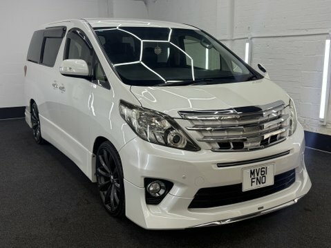 Toyota Alphard 2.4 240S White