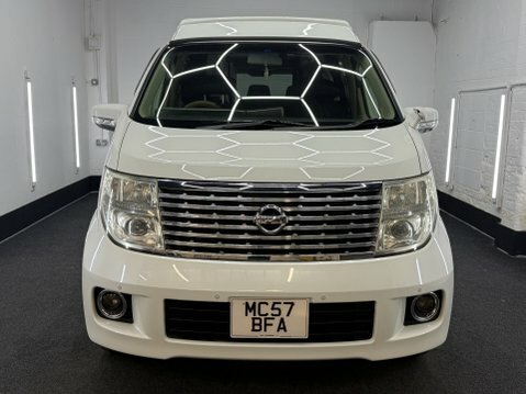 Nissan Elgrand Highway Star 4Wd Camper 3.5 White #25