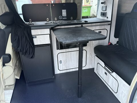 Nissan Elgrand Highway Star 4Wd Camper 3.5 White #7
