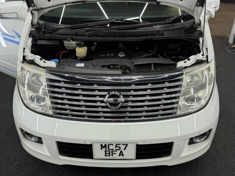 Nissan Elgrand Highway Star 4Wd Camper 3.5 White #56