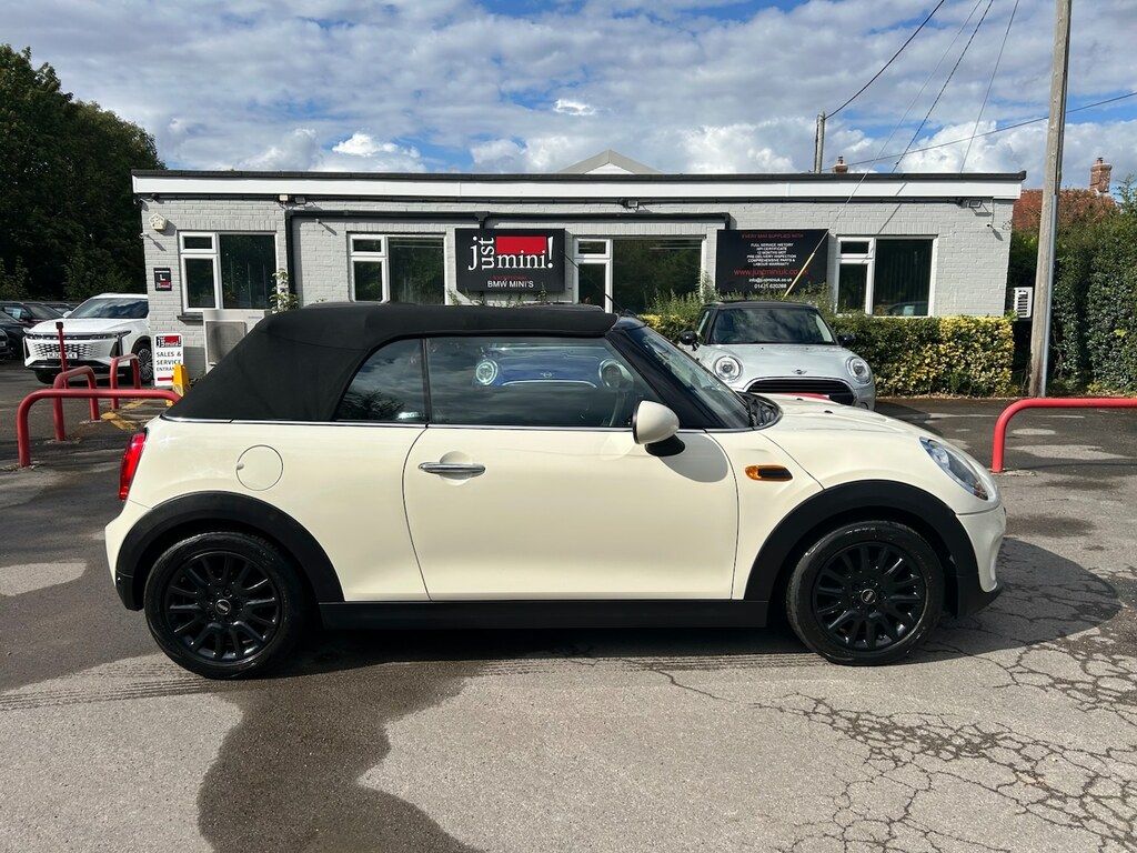 Mini Convertible 1.5 Cooper ML17UHN White #4