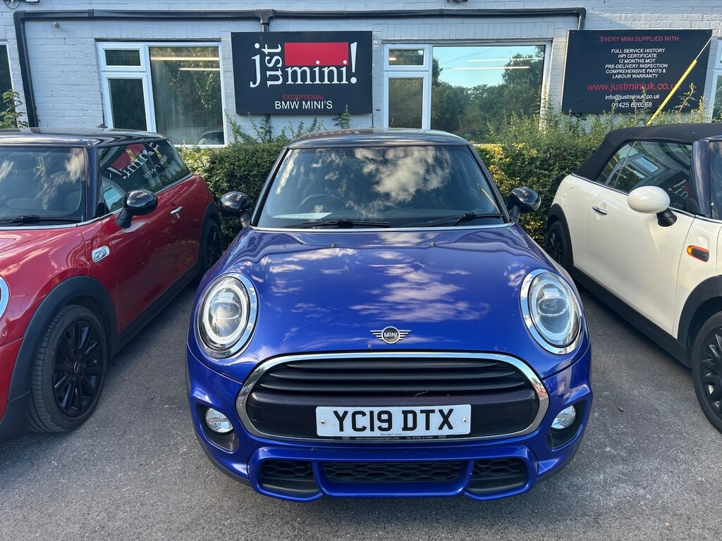 Mini Hatch 1.5 Cooper Sport II YC19DTX Blue