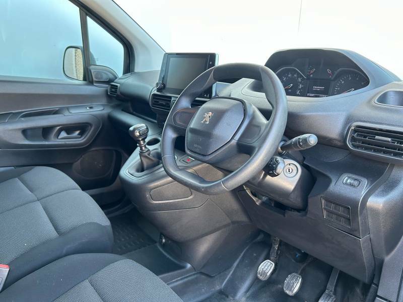 Peugeot Partner 1000 1.5 Bluehdi 100 Professional Premium Van - GU23OWW Black #5