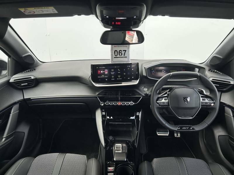 Peugeot 208 1.2 Hybrid 110 Gt E-dsc6 Grey #4