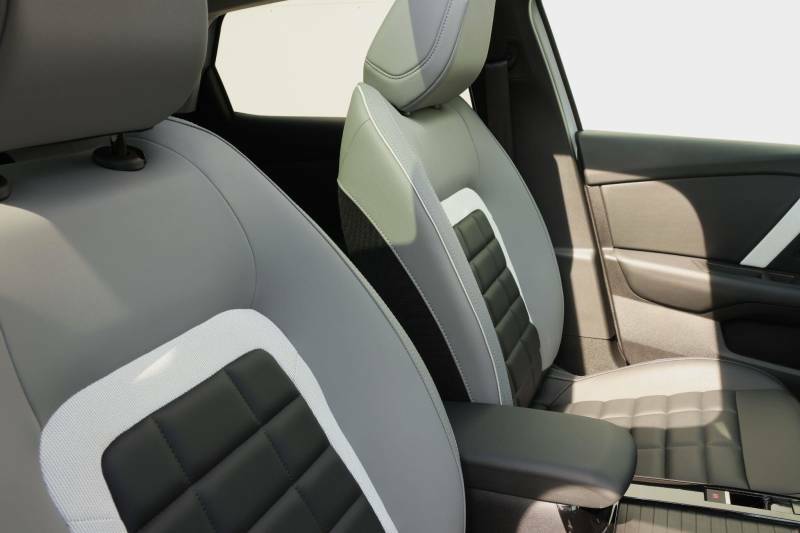Citroen C4 1.2 Hybrid Max E-dsc Euro 6 Ss - 2025 75 White #4