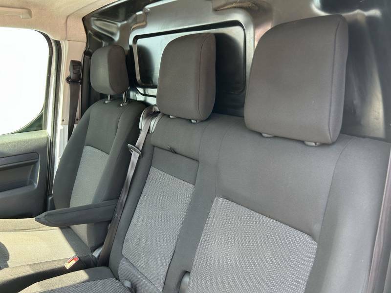 Peugeot Expert Professional Premium Standard White #15