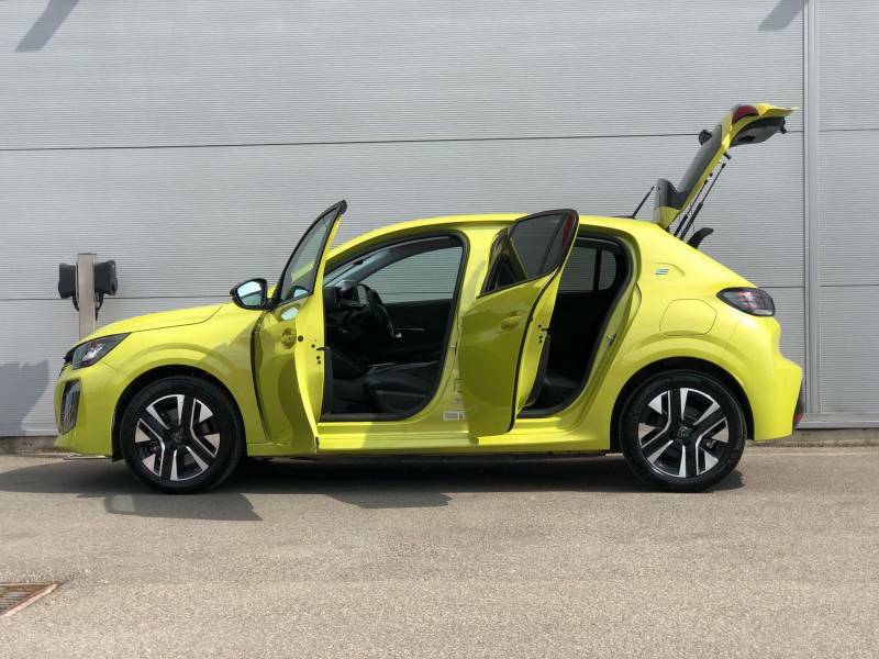 Peugeot e-208 50Kwh E-style 11Kw Charger Yellow #6