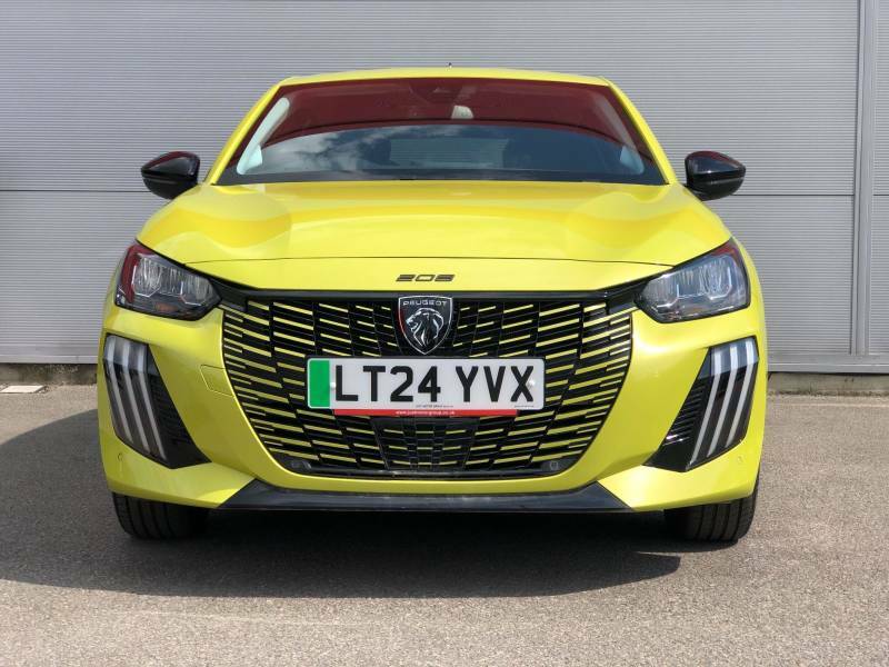 Peugeot e-208 50Kwh E-style 11Kw Charger Yellow #2