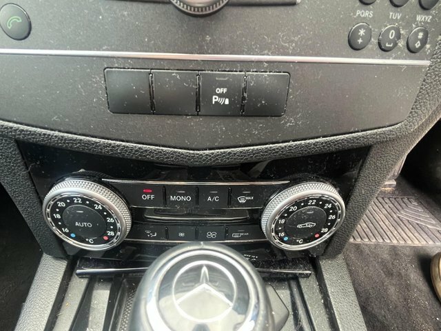 Mercedes-Benz C Class 2.1 C200 Cdi Blueefficiency Sport 136 Bhp Silver #17