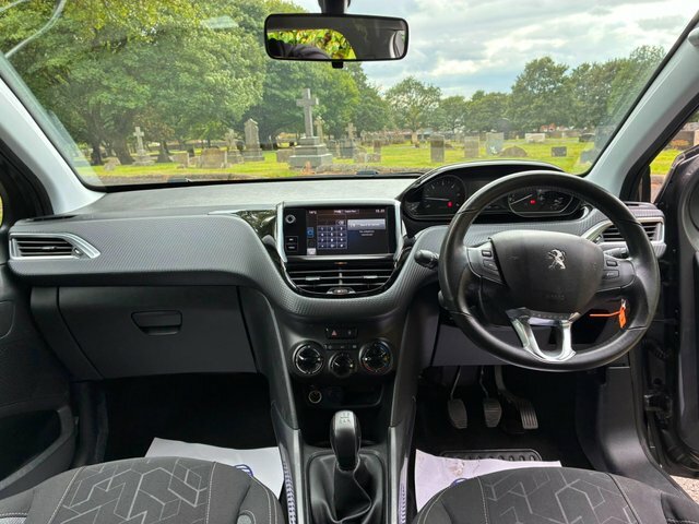 Peugeot 2008 1.2 Puretech Active Etg Euro 6 S S White #9