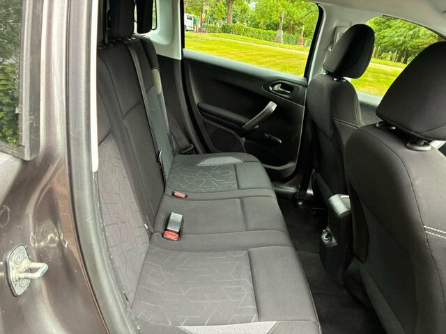Peugeot 2008 1.2 Puretech Active Etg Euro 6 S S White #19