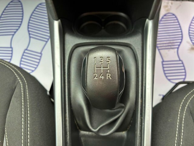 Peugeot 2008 1.2 Puretech Active Etg Euro 6 S S White #40