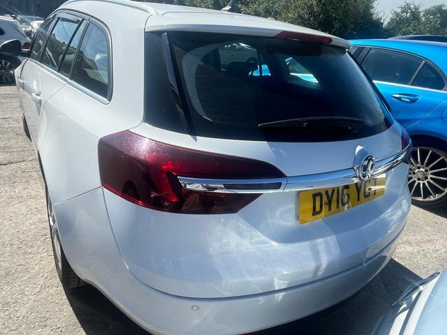 Vauxhall Insignia 1.6 Cdti Ecoflex Design Nav Sports Tourer Euro 6 White #3
