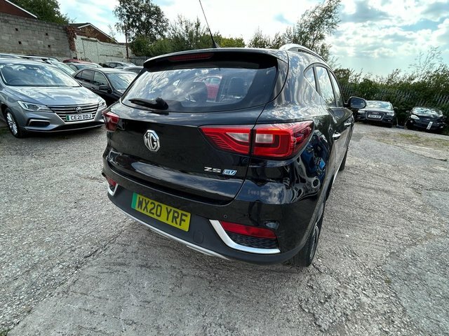 MG ZS 44.5Kwh Exclusive Black #6